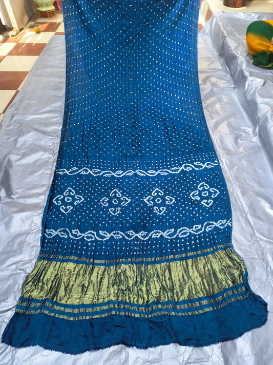 Lagdi Patto Bandhej saree