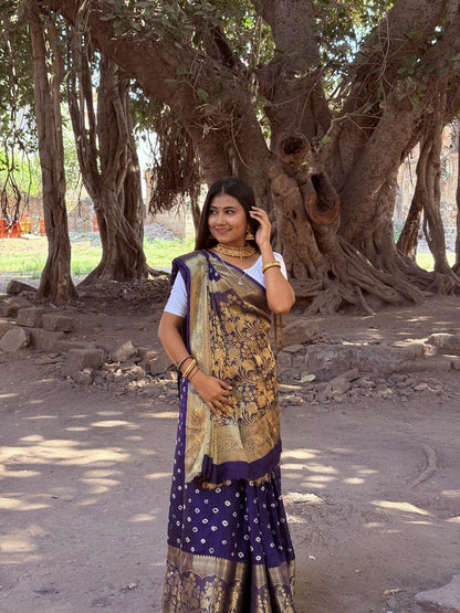 Gujarati Bandhani with Banarasi Saree Pallu Hanging